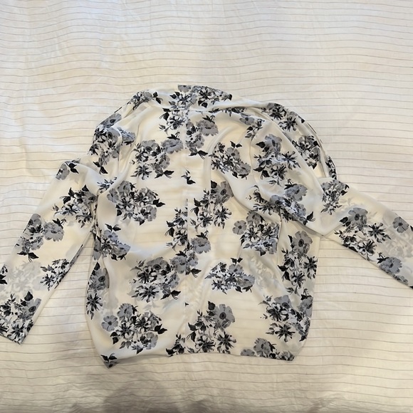 Lush Flower Blazer - Picture 4 of 7